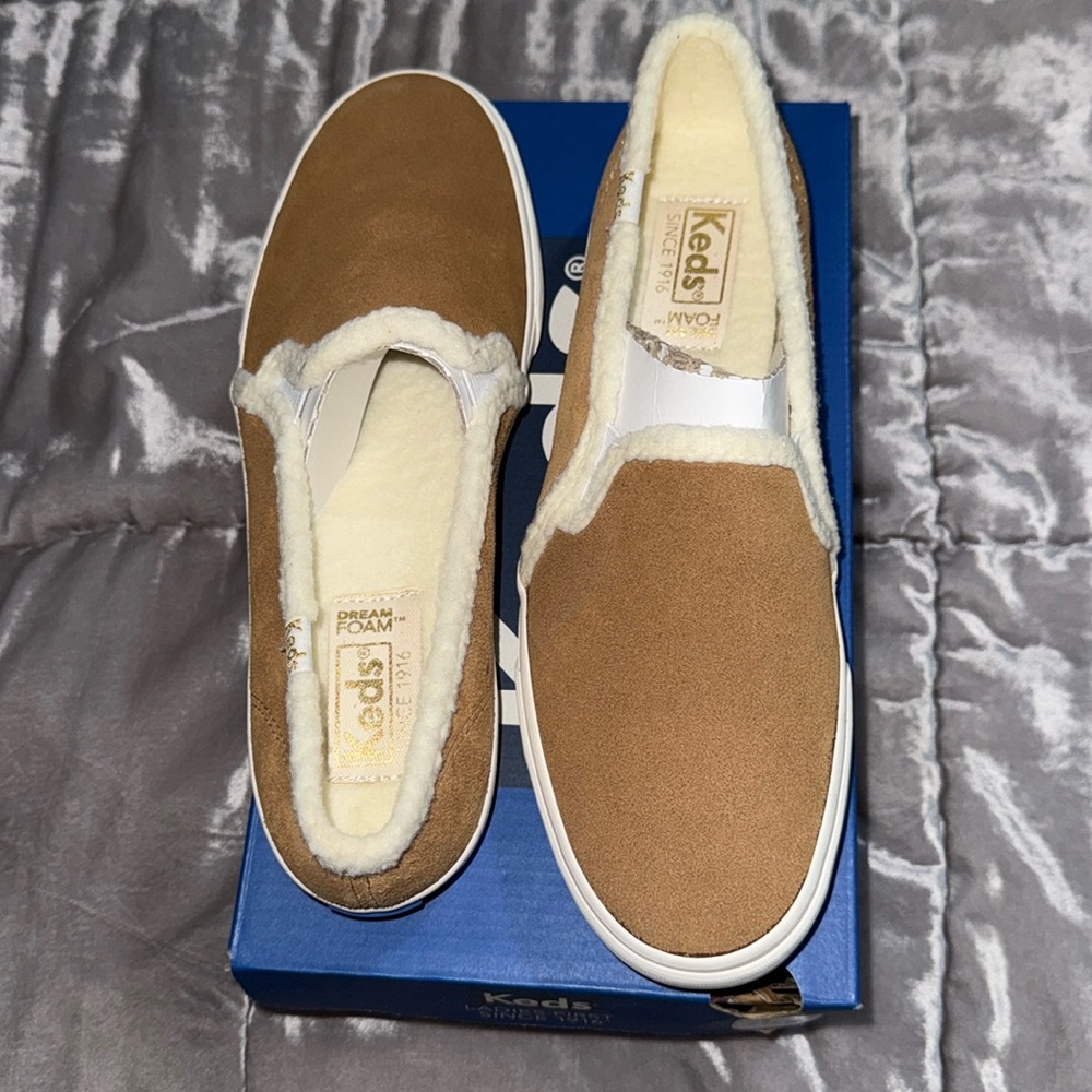 New Keds shoes 
Double deck suede shear brown shoes 
Size 8.5M